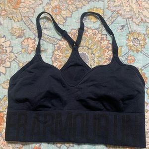 black under armour sports bra